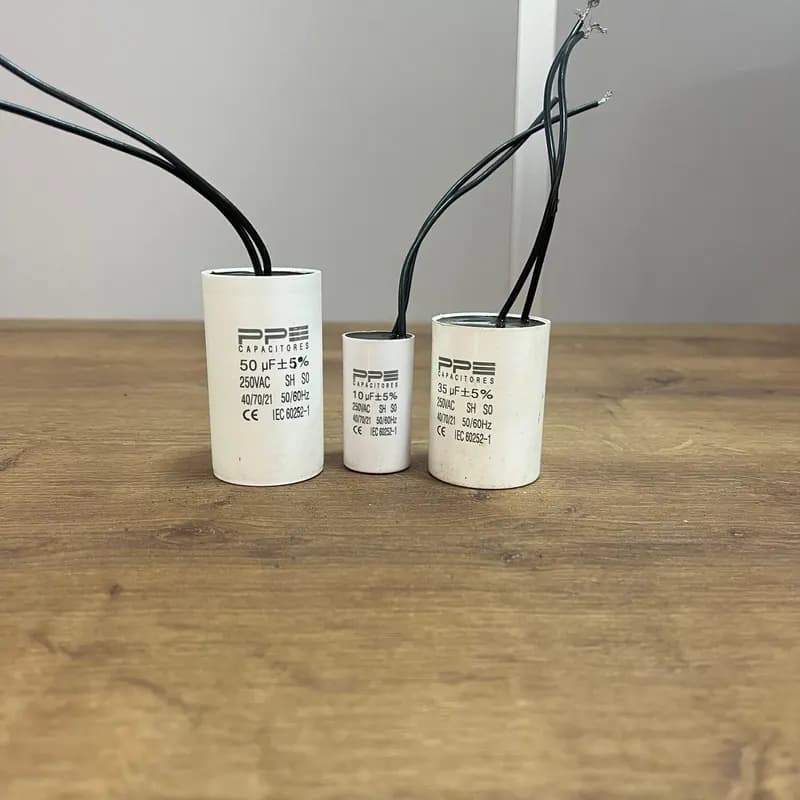 Capacitores permanentes